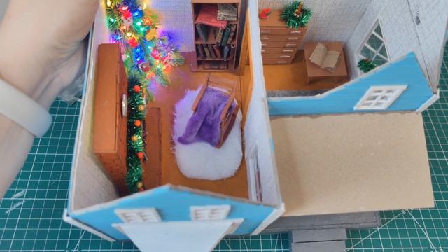 Собираю новогодний домик из картона. Часть 6 смотреть онлайн