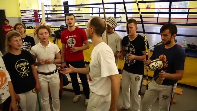 Capoeira moments. Mestre Ferradura's class in Moscow смотреть онлайн