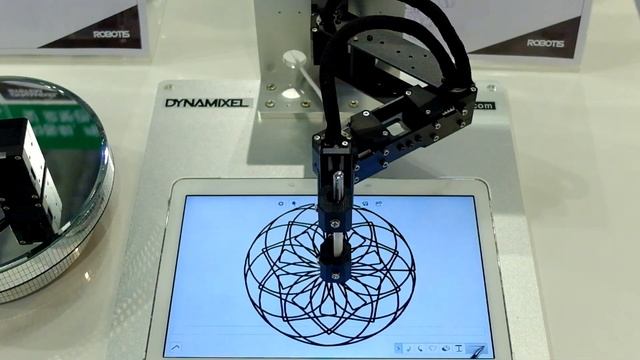 DYNAMIXEL X-Series SCARA Drawing Circles смотреть онлайн