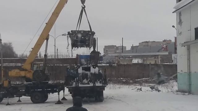 #ТРАЛ102RUS негабарит выгрузились и заново загрузились ,(немного побуксовали). смотреть онлайн