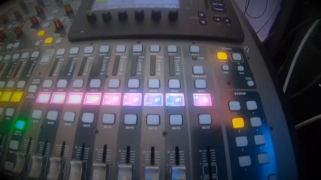 Midas 32r vs Behringer x32 compact смотреть онлайн