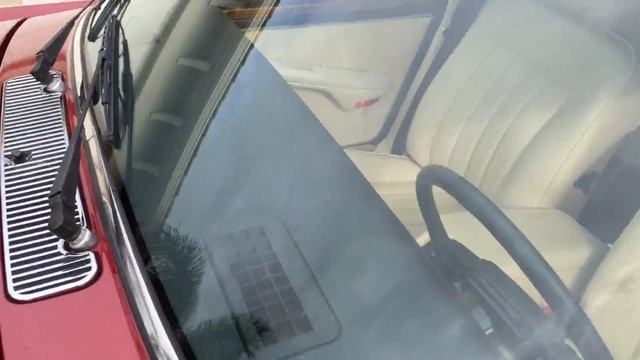 SOLD - 1987 Jaguar XJ6 Vanden Plas смотреть онлайн