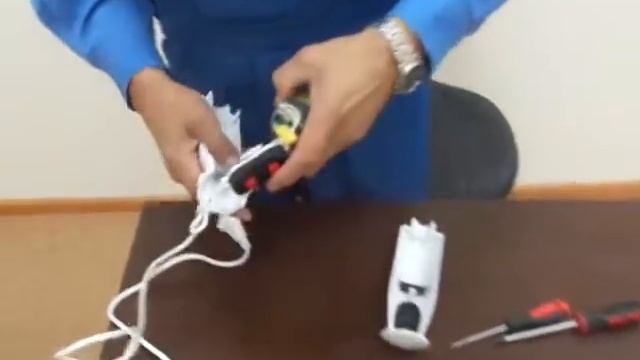 Как разобрать погружной блендер REDMOND RHB-2910