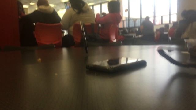 Dropping phone on table #2 смотреть онлайн