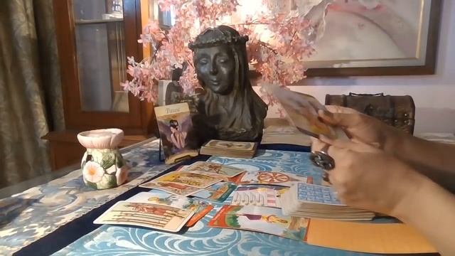 Aries Tarot - YOU KNOW YOU ROCK ! / 9th-11th weekend Love byte/October 2020 смотреть онлайн