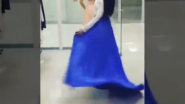 Платье в пол с синей юбкой смотреть онлайн