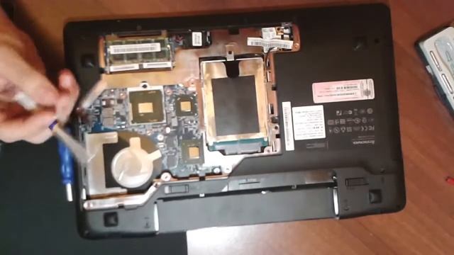 Замена термопасты на ноутбуке lenovo z570 YouTube смотреть онлайн