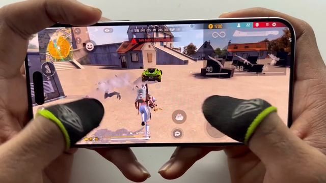 iPhone 15 Pro Max 1 vs 4 free fire full map gameplay one tap headshot with 3 finger handcam смотреть онлайн