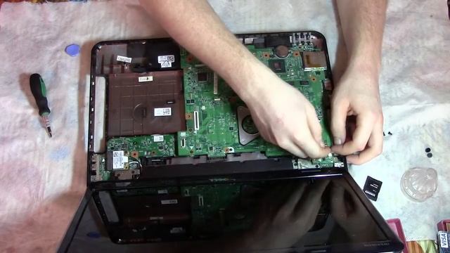 Dell Inspirion n5110 - Разборка / Disassembly Dell n5110 смотреть онлайн