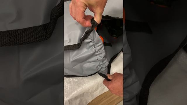 Чехол для лодочного мотора Сузуки 9.9 - 15 - 20 л.с. транспортировочный из ПВХ обзор с размерами смотреть онлайн