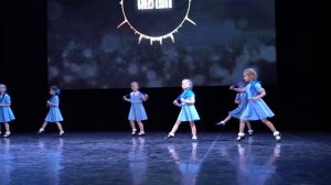 танец "Синий платочек"