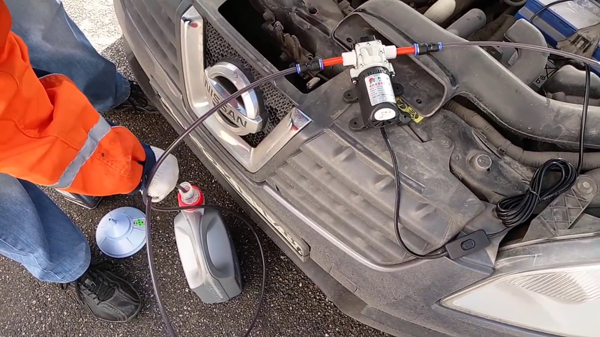 Частичная замена масла в вариаторе CVT Nissan Qashqai через щуп смотреть онлайн