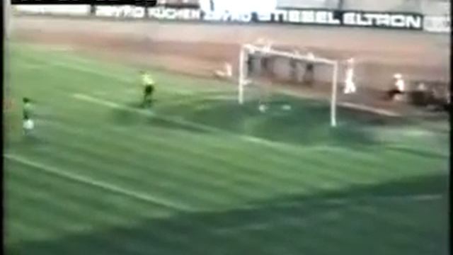 Paul Breitner (Bayern Munique) - 08/08/1981 - Bayern Munique 6x2 Bayer Leverkusen - 2 gols смотреть онлайн