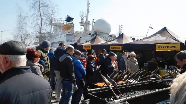 13.04.2019. "День селедки". Скумбрия по - литовски. смотреть онлайн