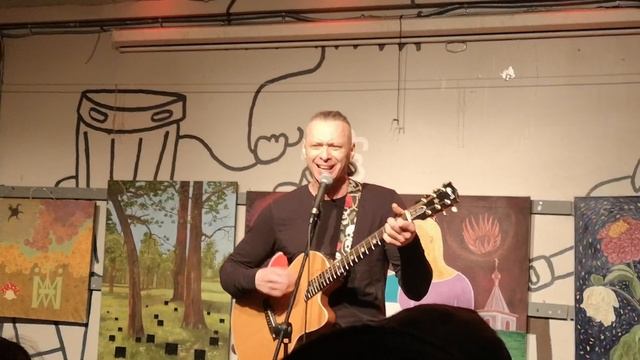 Михаил Елизаров - Левый марш. Рюмочная в Зюзино. 03.12.2022. смотреть онлайн