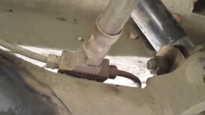 ЗАМЕНА ЗАДНЕГО ТОРМОЗНОГО ШЛАНГА ВАЗ-2101-2107.