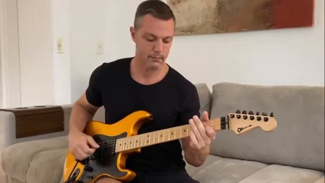 2008 USA Charvel So Cal vs 2013 Gibson Les Paul R9 (Yamaha THR-10II) смотреть онлайн