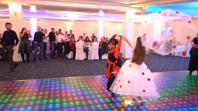 #танецкинто