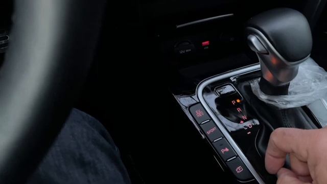 Kia Ceed SW PHEV 1,6 GDI смотреть онлайн