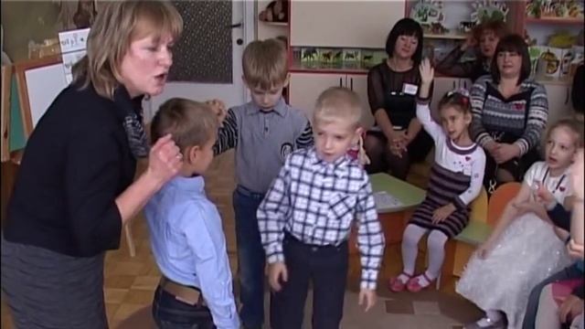 Moving Games (using the Method of Associated Symbols) смотреть онлайн