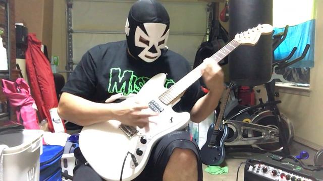 Squier Bullet Mustang in Olympic White смотреть онлайн