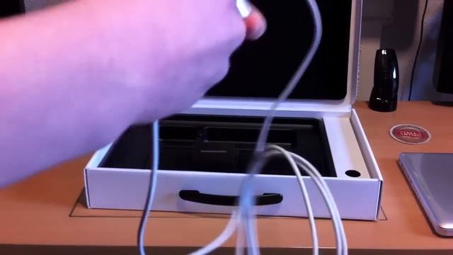 2011 MacBook Pro 15-inch Core i7 with SSD - Unboxing смотреть онлайн