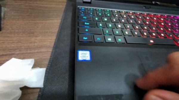 Aero 15 OLED Carbon Fiber Skin Review With Some Installation