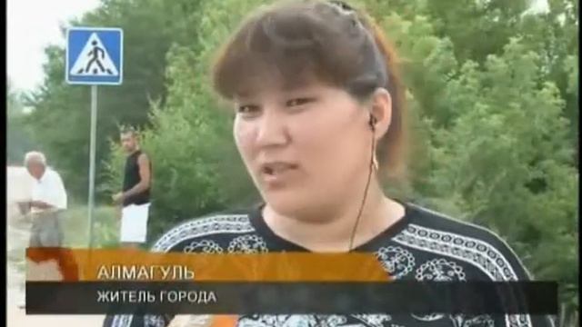 В районе автобусной остановки ПМК убрали остановочный павильон смотреть онлайн