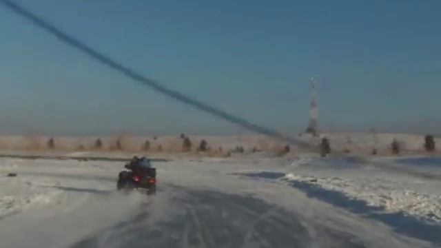 В погоне за квадроциклами смотреть онлайн