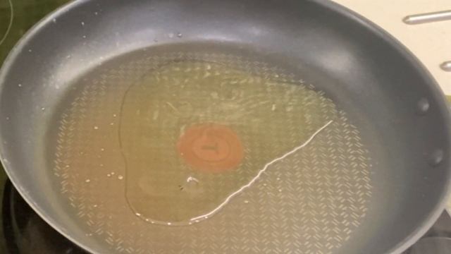 Жареные баклажаны с чесноком. смотреть онлайн