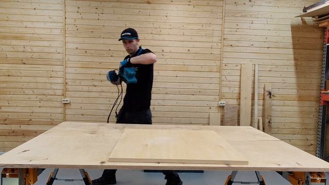 Ленточная шлифмашинка Makita 9911. Верстак. Столярный стол. смотреть онлайн