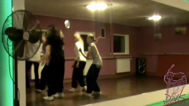 DANCEHALL / REGGAETON смотреть онлайн