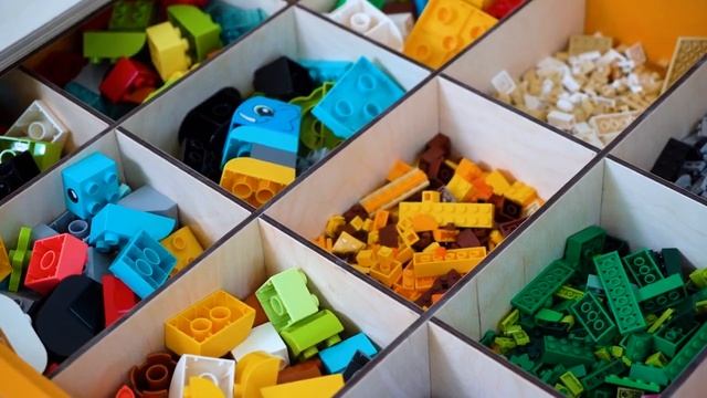 Стол "Собирайкин" для конструирования, от АЛМА смотреть онлайн