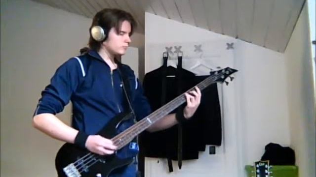 Nirvana - Rape Me (Bass Cover) смотреть онлайн