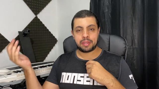 Yamaha PSR E373 vs YPT370 - VALE A PENA EM 2021? смотреть онлайн