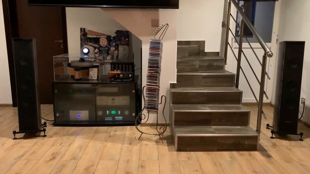 Sonus Faber Cremona M / Unison Research S6 MK1/ Bluesound Node 2 / The Road to Hell смотреть онлайн