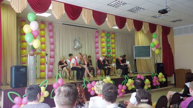 Обычный урок в 9 классе... смотреть онлайн