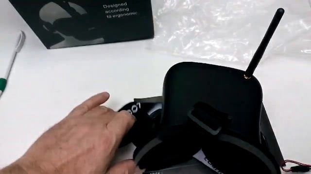 Шлем EACHINE VR-007 распаковка на коленке...... смотреть онлайн