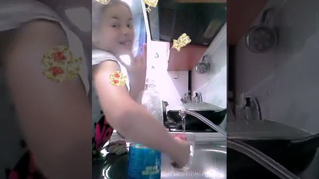 Посмотрите ссылку внизу и тоже сделать себе такое приложение смотреть онлайн