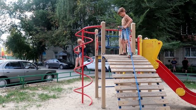 Vlog: Дежурю на сортировочной. Веселая прогулка с детьми смотреть онлайн