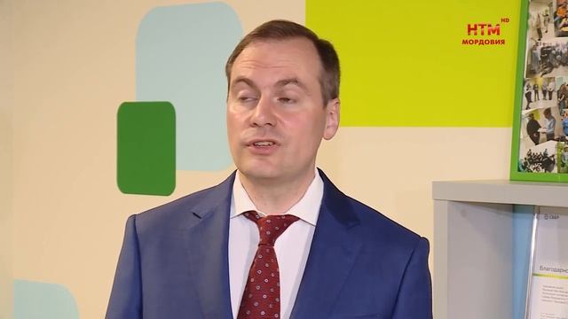Артём Здунов и Пётр Колтыпин посетили контактный центр Сбера в Саранске. смотреть онлайн