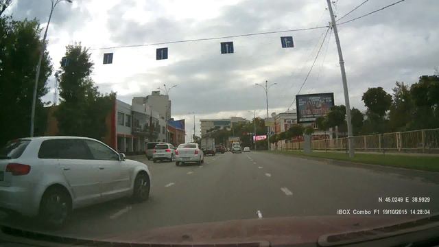 Девушка за рулем смотреть онлайн