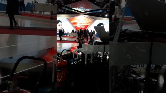 Dubai World Trade Center Exhibition смотреть онлайн