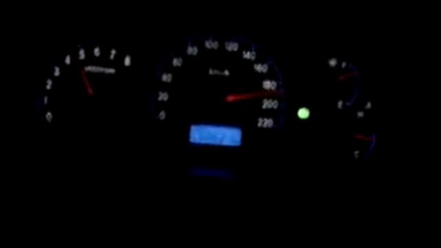 Hyundai elantra with xenon light in high way смотреть онлайн