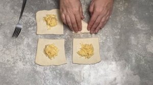 КАК ПРИГОТОВИТЬ СЛОЙКИ ИЗ СЛОЕНОГО БЕЗДРОЖЖЕВОГО ТЕСТА С СЫРОМ? Простая и быстрая выпечка в духовке