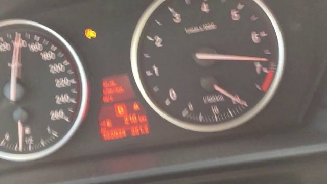 BMW E60 2.5л N52b25 218лс. На чипе и без катов... Разгон 0-200км/ч без спорт режима,, смотреть онлайн