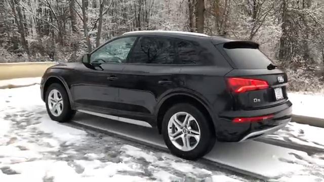 2018 Audi Q5 Mythos Black Metallic смотреть онлайн