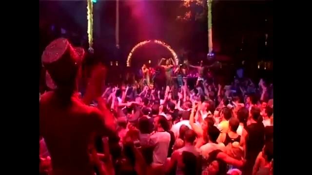 Elen Cora - Powerful Little Things.avi смотреть онлайн