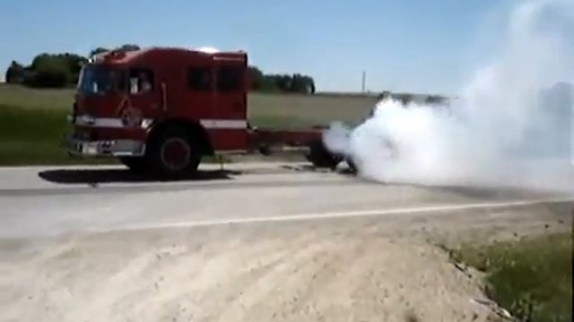 Я твой колес бёрнаут делал! / Burnout смотреть онлайн