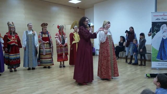 Праздничный женский костюм. Север России смотреть онлайн